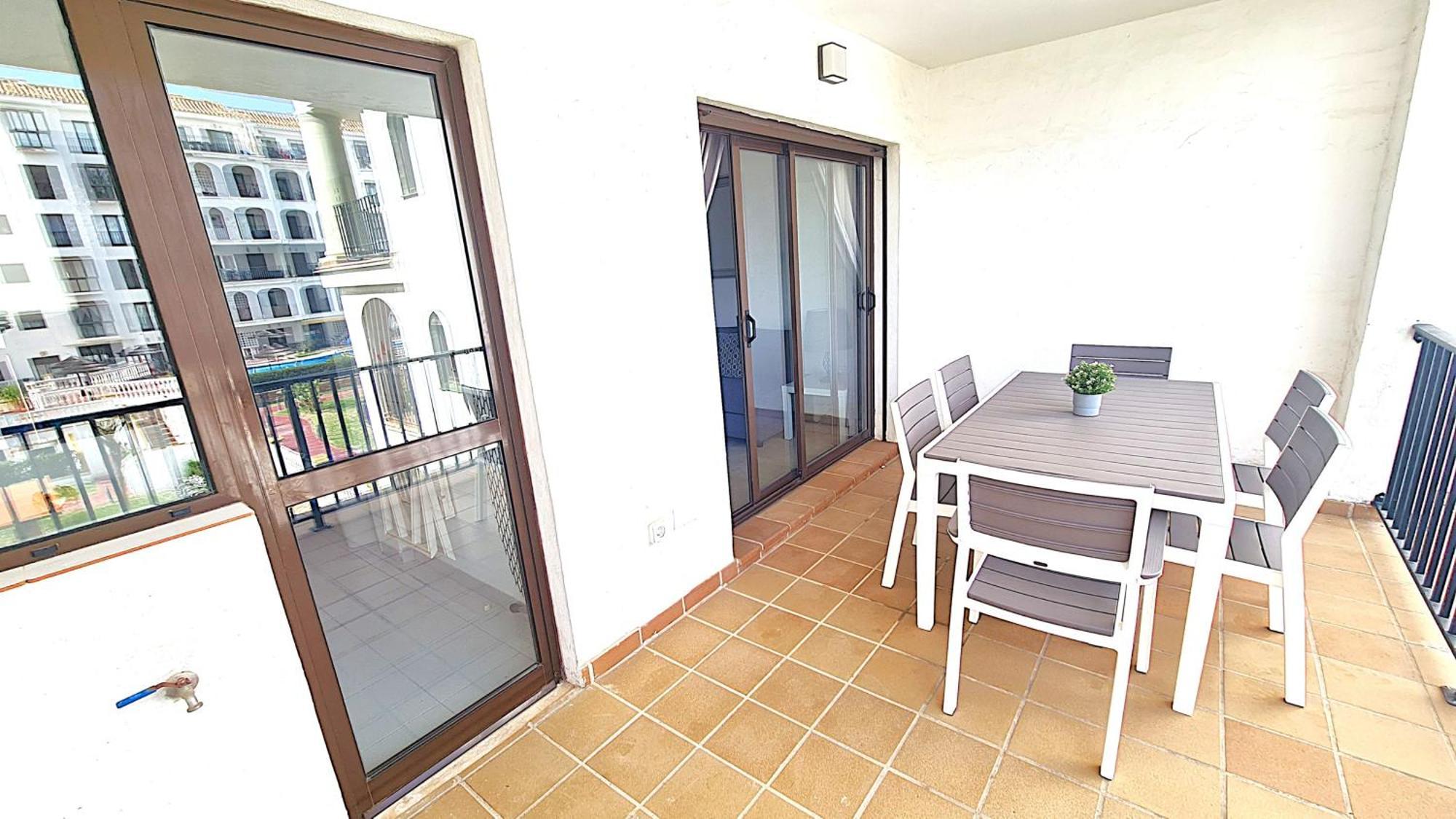 Lovely 2-Bed Apartment in Marina de la Duquesa Castillo de Sabinillas Exterior foto