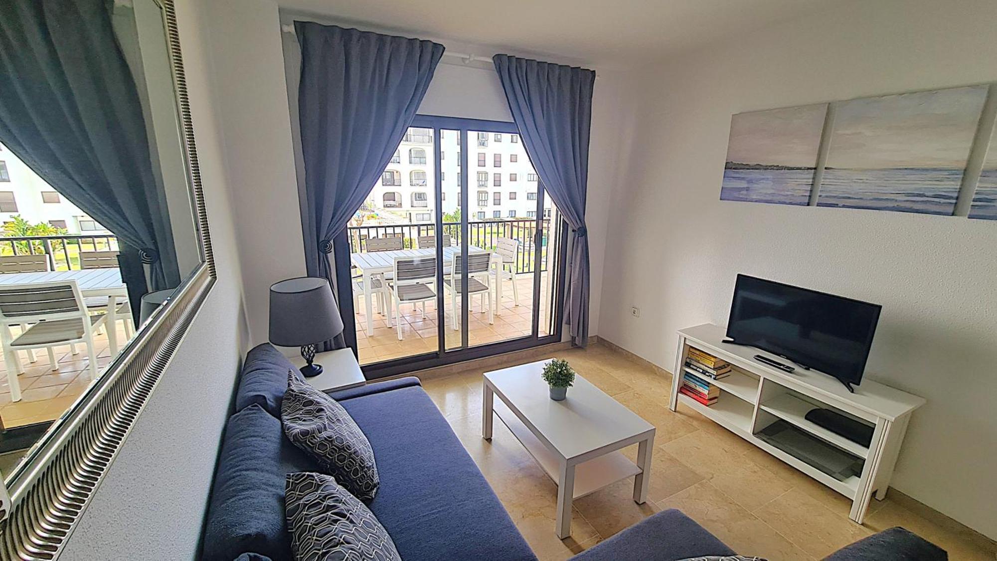 Lovely 2-Bed Apartment in Marina de la Duquesa Castillo de Sabinillas Exterior foto